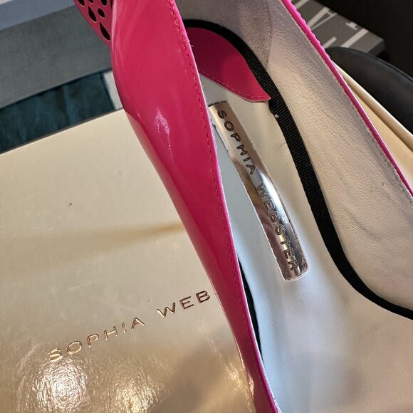 Sophia Webster Patent Leather Butterfly Pump Very Berry — 37 - Picture 4 of 8